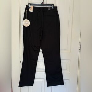 NWT Aura Wrangler women’s pants / black / 6 short